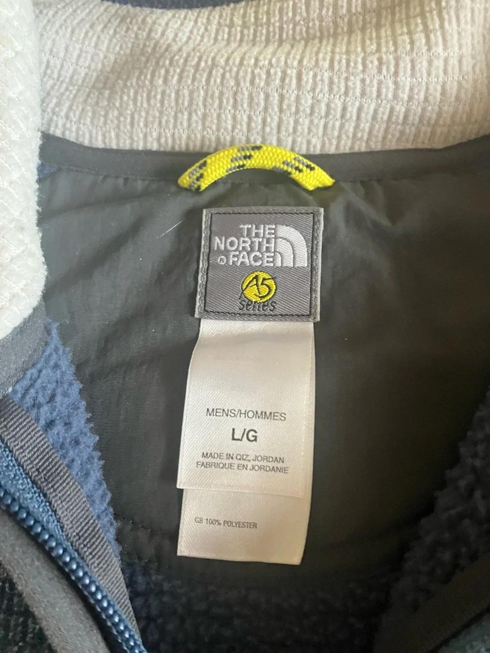 The North Face Men’s Navy Blue Quarter-Zip Fleece Pullover
